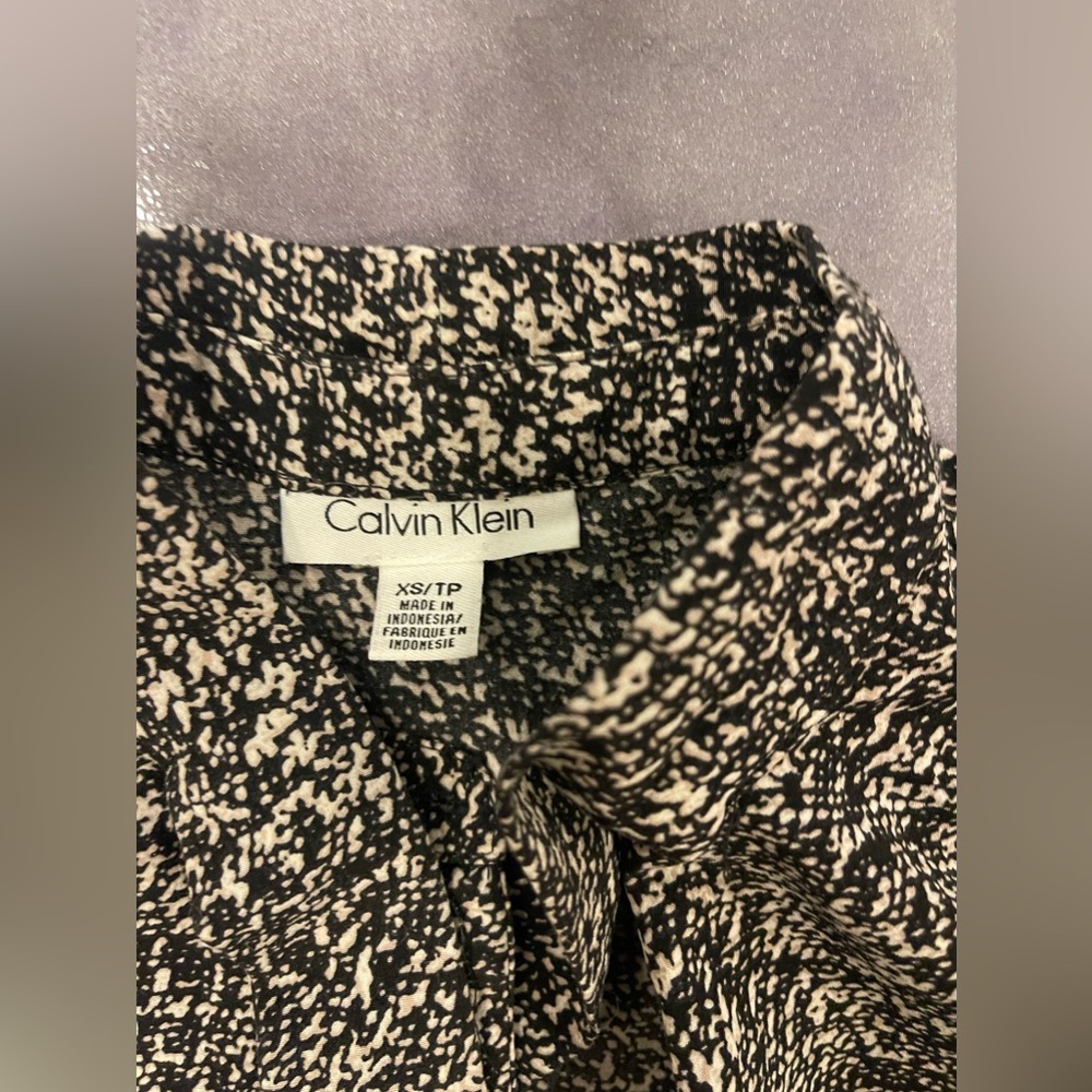 Calvin Klein shirt xs